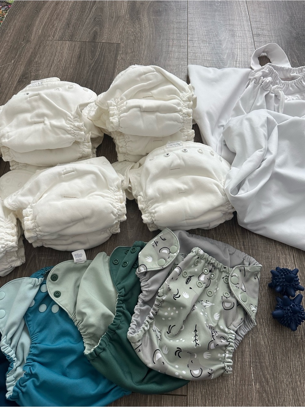 Esembly Cloth Diaper Bundle Size 2 - Picture 4 of 8
